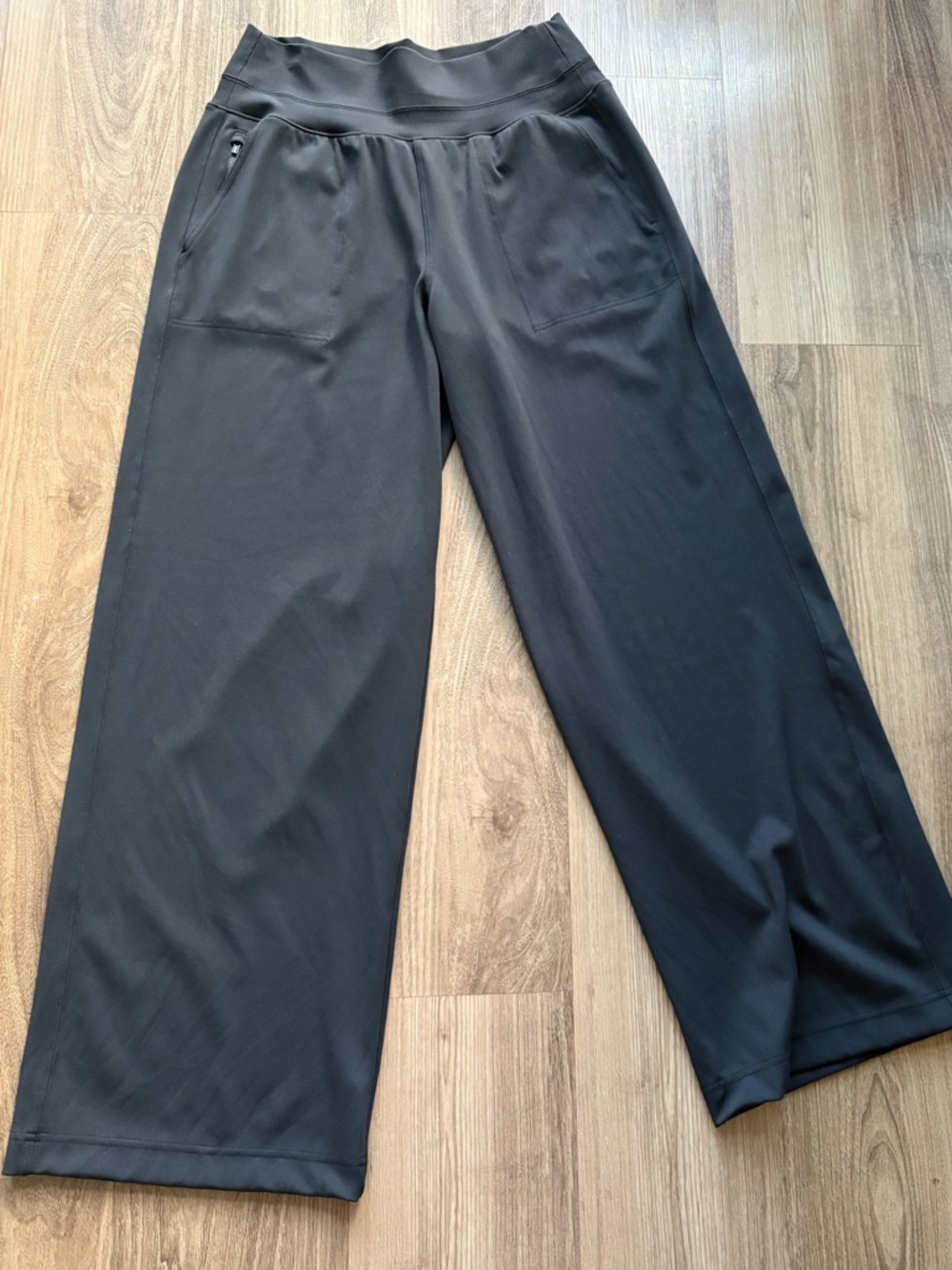 Athleta Venice pants size medium - Picture 4 of 6